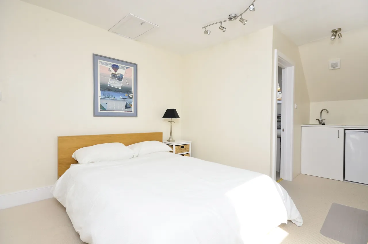 London, SW18, photo 20