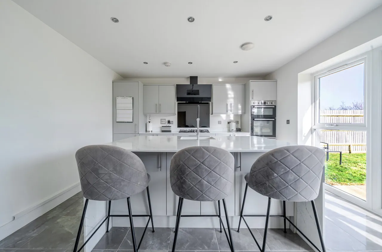 Winchester Road, Botley, SO32, photo 3