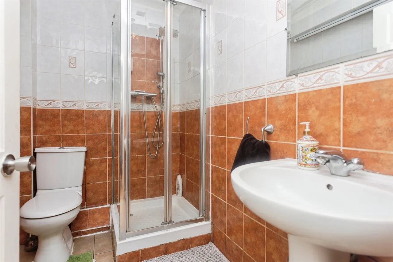 Palmer Avenue, Bushey, WD23, photo 6
