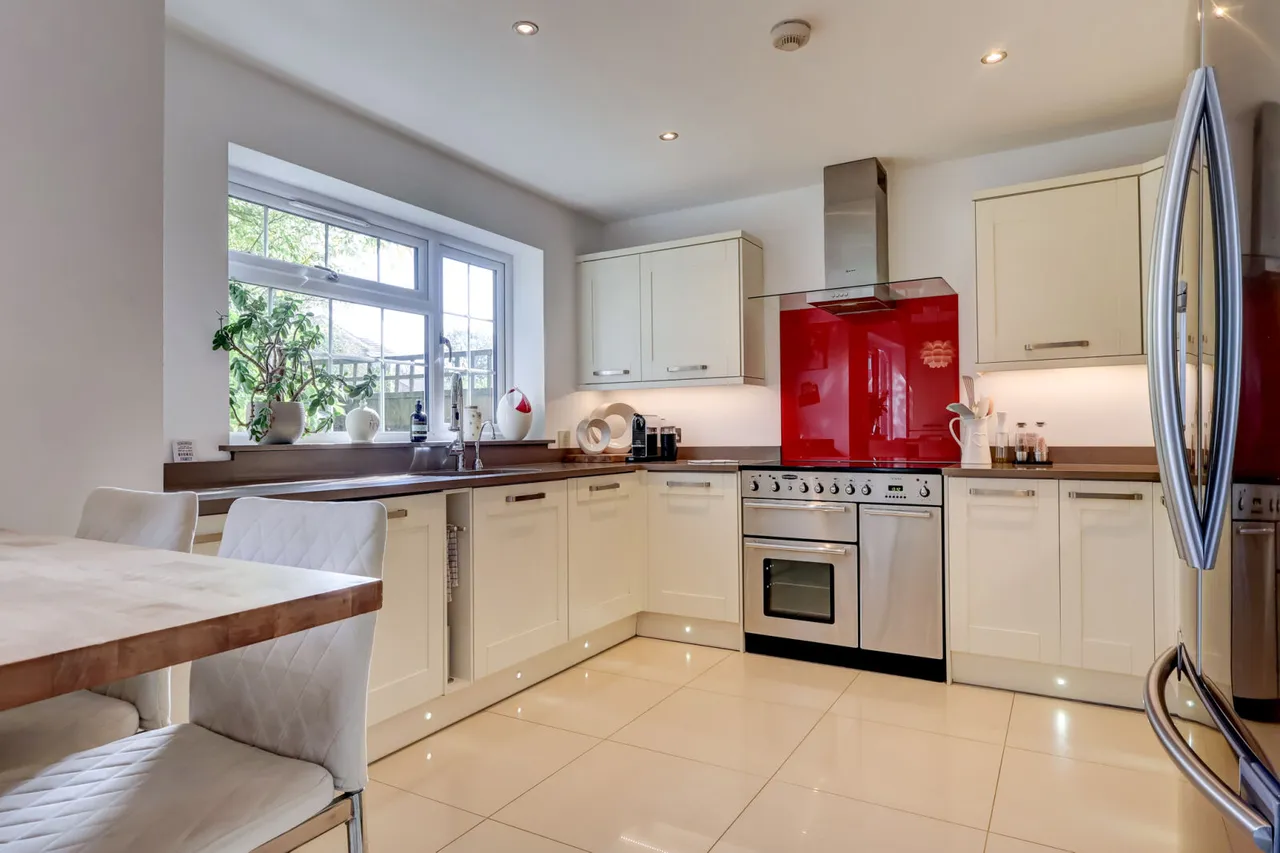 Fallowfield, High Wycombe, HP15, photo 18