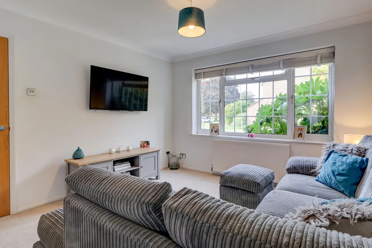 Fallowfield, High Wycombe, HP15, photo 16