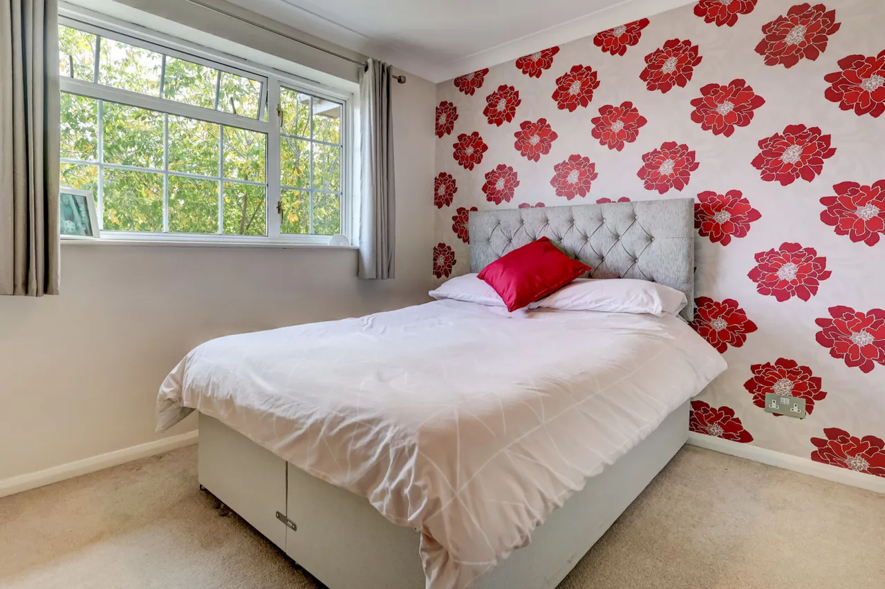 Fallowfield, High Wycombe, HP15, photo 13