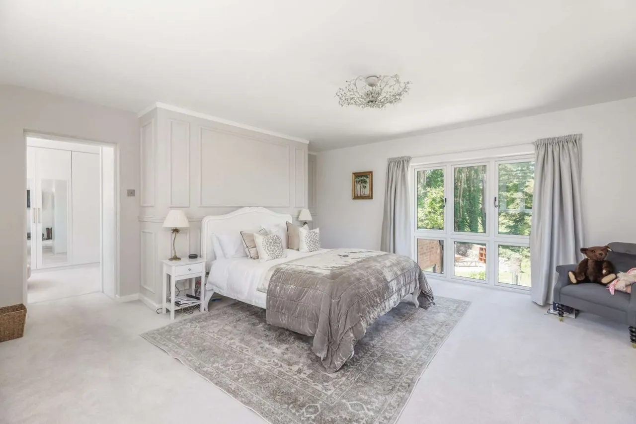 Sandy Down, Boldre, Lymington, Hampshire, SO41 8PL, photo 9