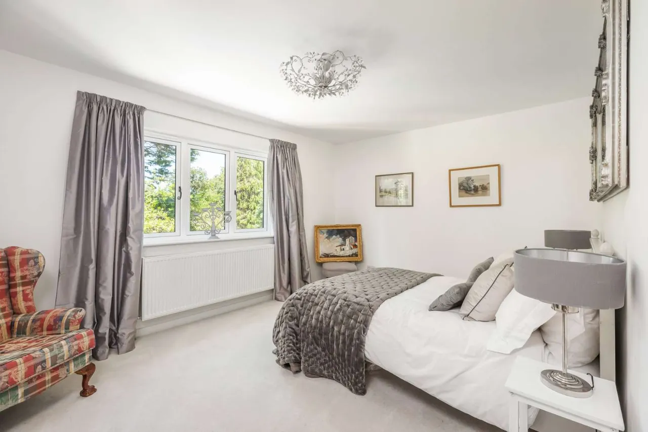 Sandy Down, Boldre, Lymington, Hampshire, SO41 8PL, photo 11