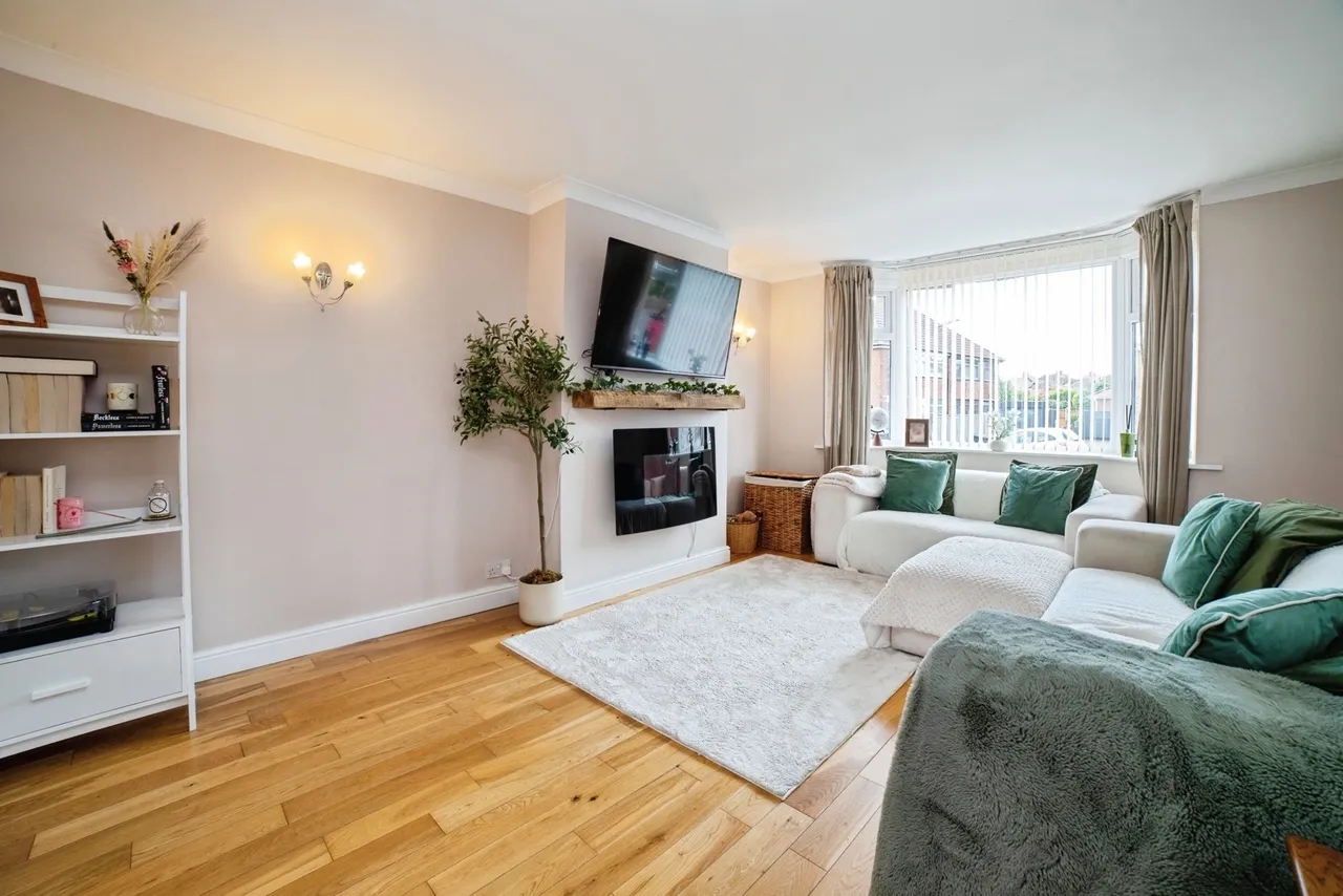 Quarrydale Road, Sutton-in-Ashfield, Nottinghamshire, NG17, photo 3