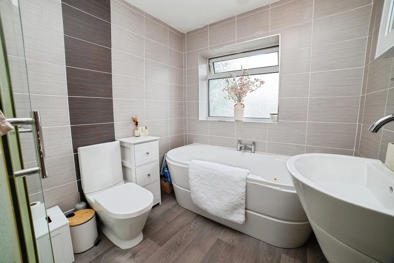 Quarrydale Road, Sutton-in-Ashfield, Nottinghamshire, NG17, photo 22