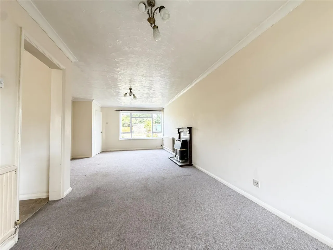 Withyham Close, Eastbourne, BN22 9ET, photo 4