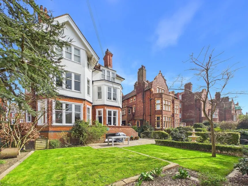 Earls Avenue, Folkestone, Kent, CT20, photo 6