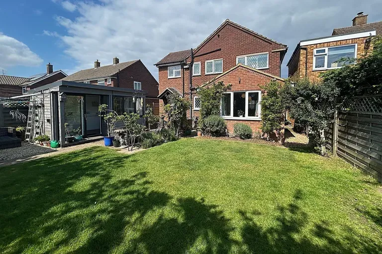 Whitecrofts, Stotfold, SG5, photo 18