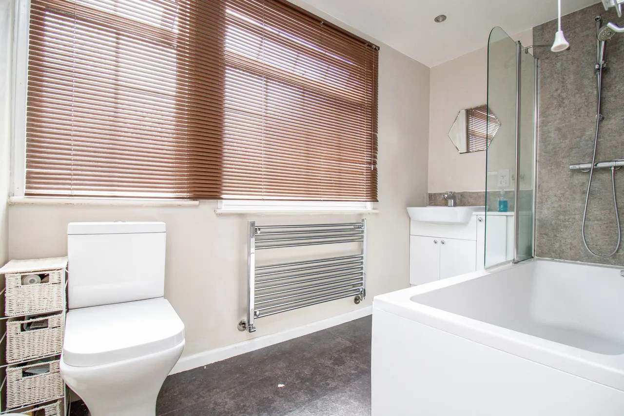 Frere Avenue, Fleet, GU51 5AW, photo 15