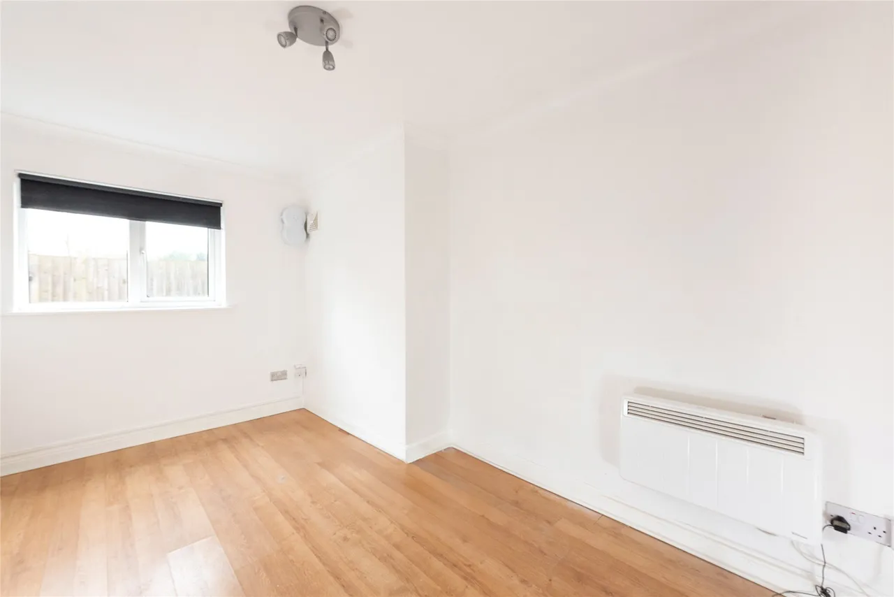 East Street, Lilley, LU2, photo 5