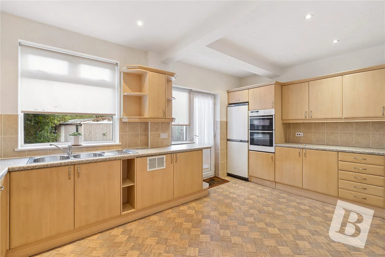 St. Marys Lane, Upminster, RM14, photo 2