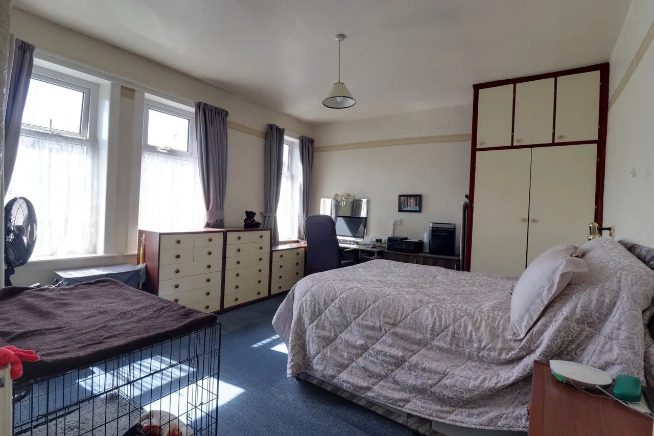 Adelaide Street, Todmorden, OL14, photo 10