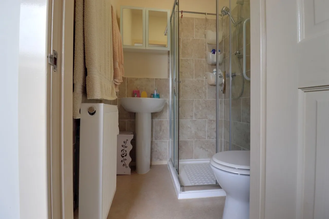 Adelaide Street, Todmorden, OL14, photo 15
