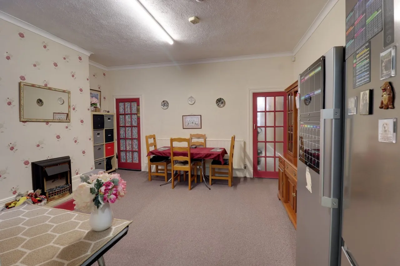 Adelaide Street, Todmorden, OL14, photo 6