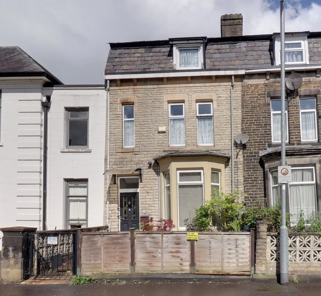 4 bed house for sale, Adelaide Street, Todmorden, OL14
