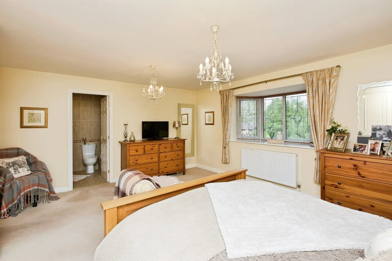 Cloisters Court, Oakwood, DERBY, photo 12