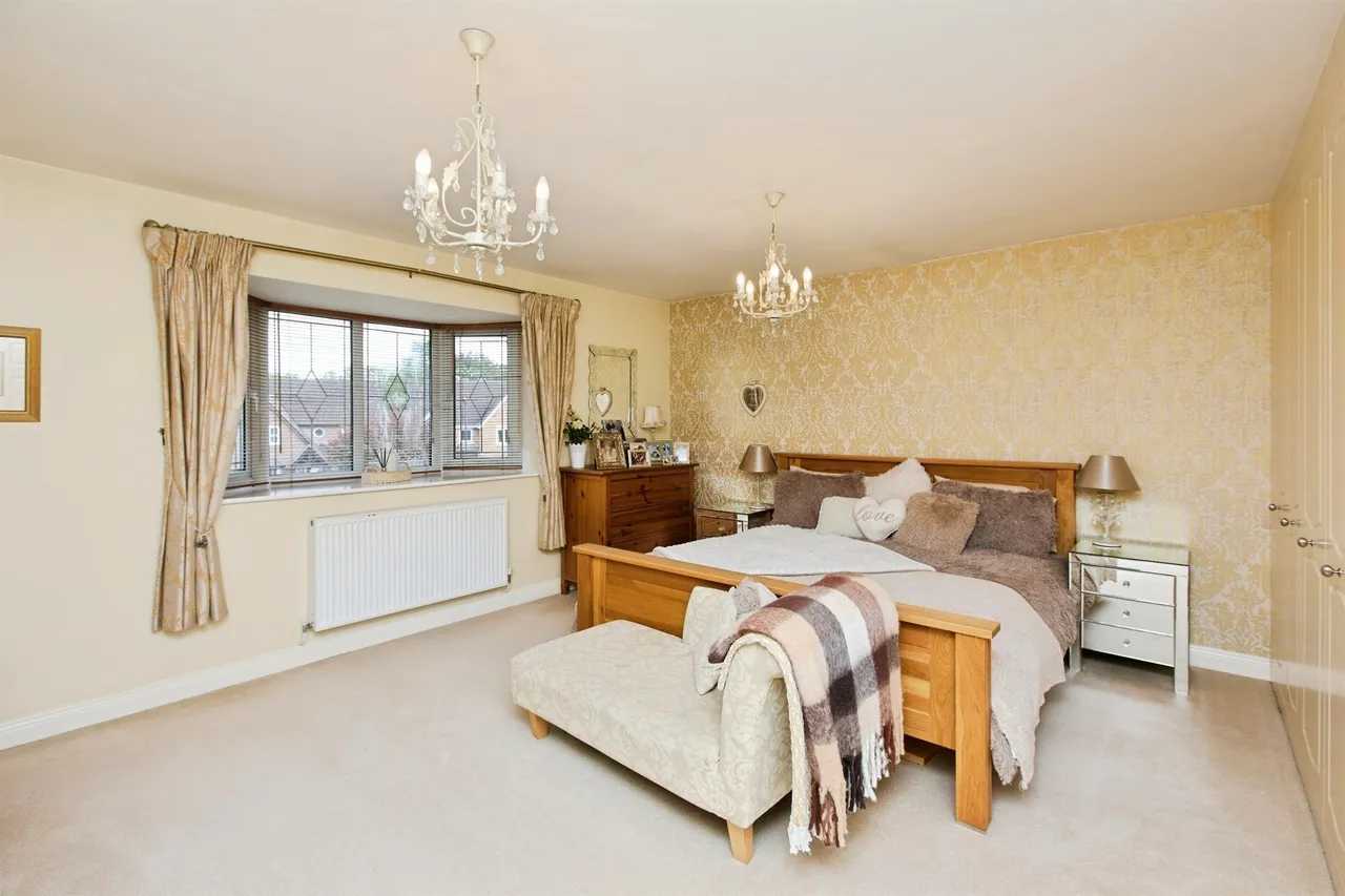 Cloisters Court, Oakwood, DERBY, photo 11