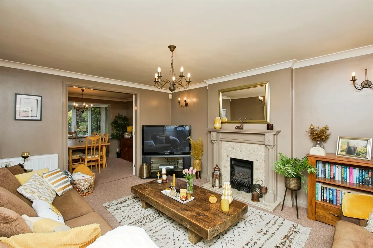 Cloisters Court, Oakwood, DERBY, photo 4
