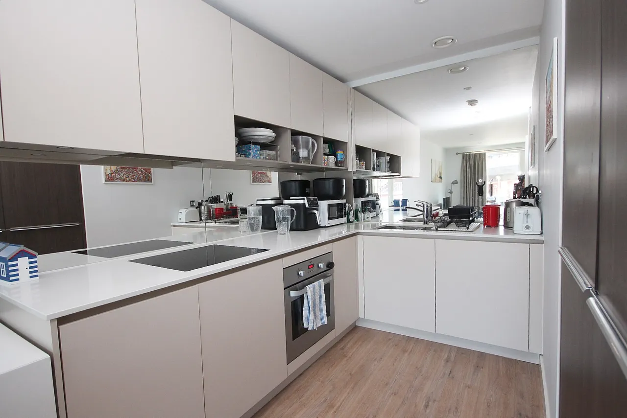 Deals Gateway, Onese8 Development, Greenwich, SE10 8EA, photo 3