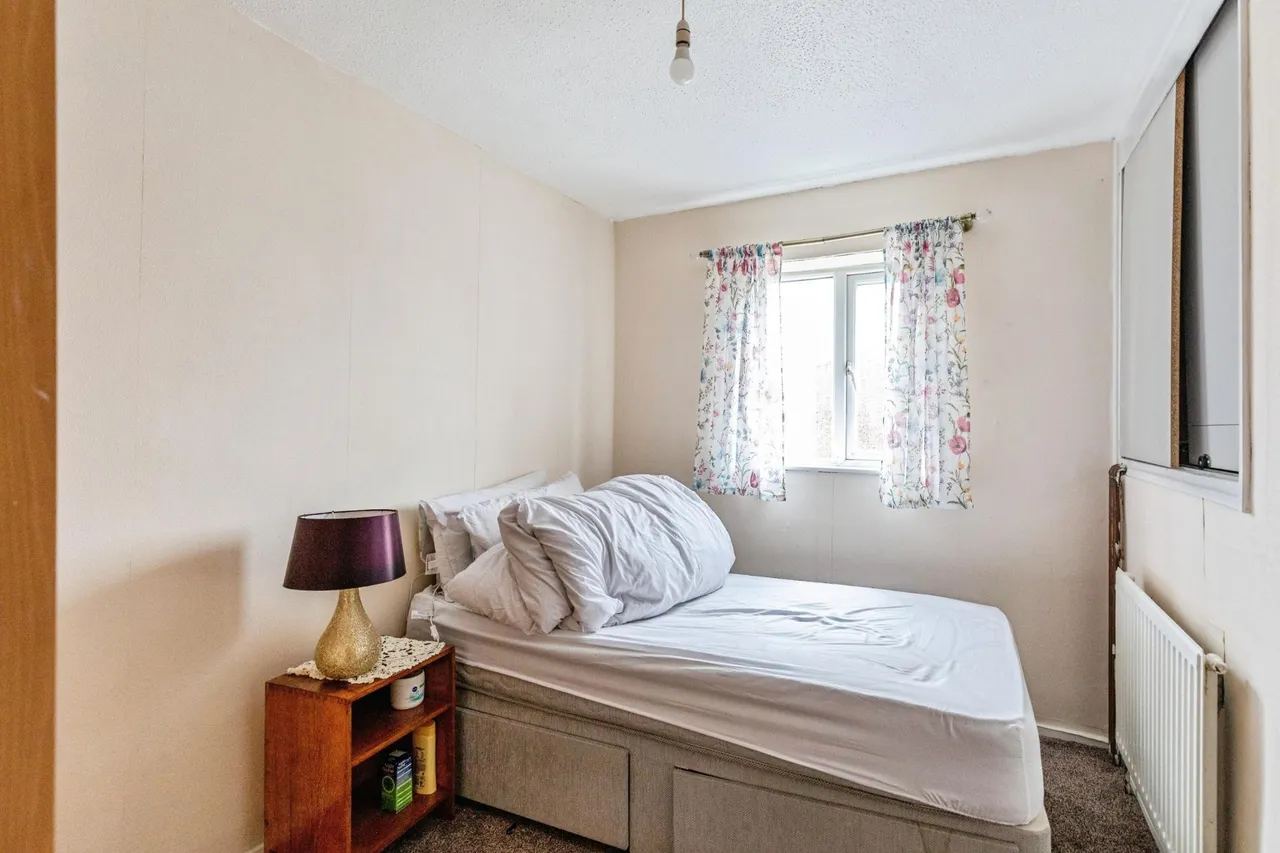 Valley Rise, Desborough, NN14, photo 11