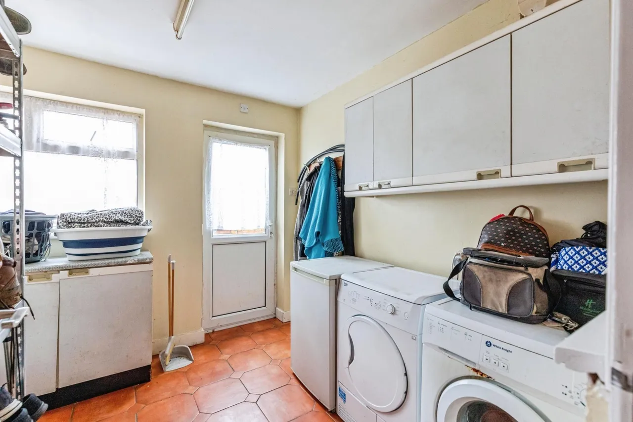 Valley Rise, Desborough, NN14, photo 8