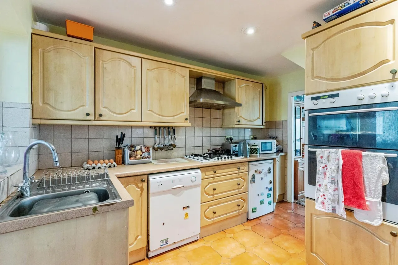Valley Rise, Desborough, NN14, photo 6