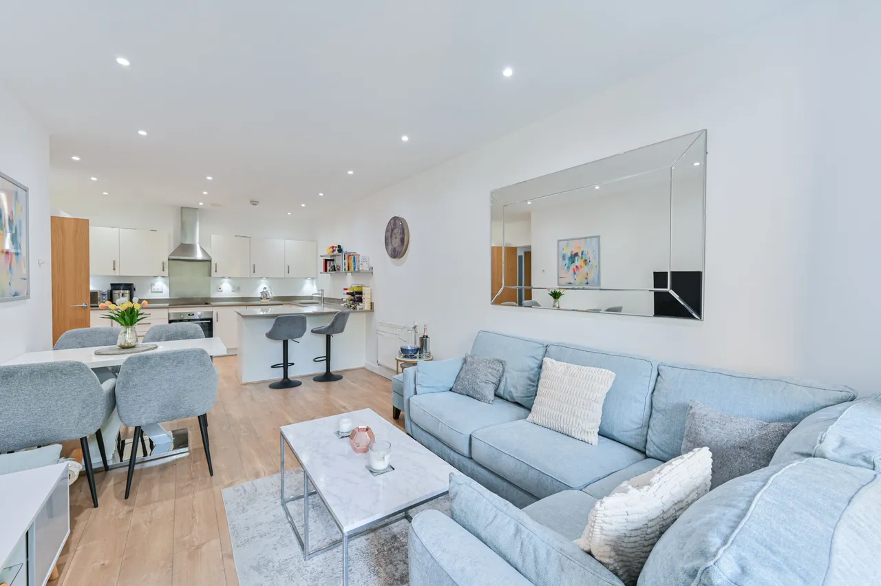 3 Westwood House, 47 Old Devonshire Road, London, photo 5