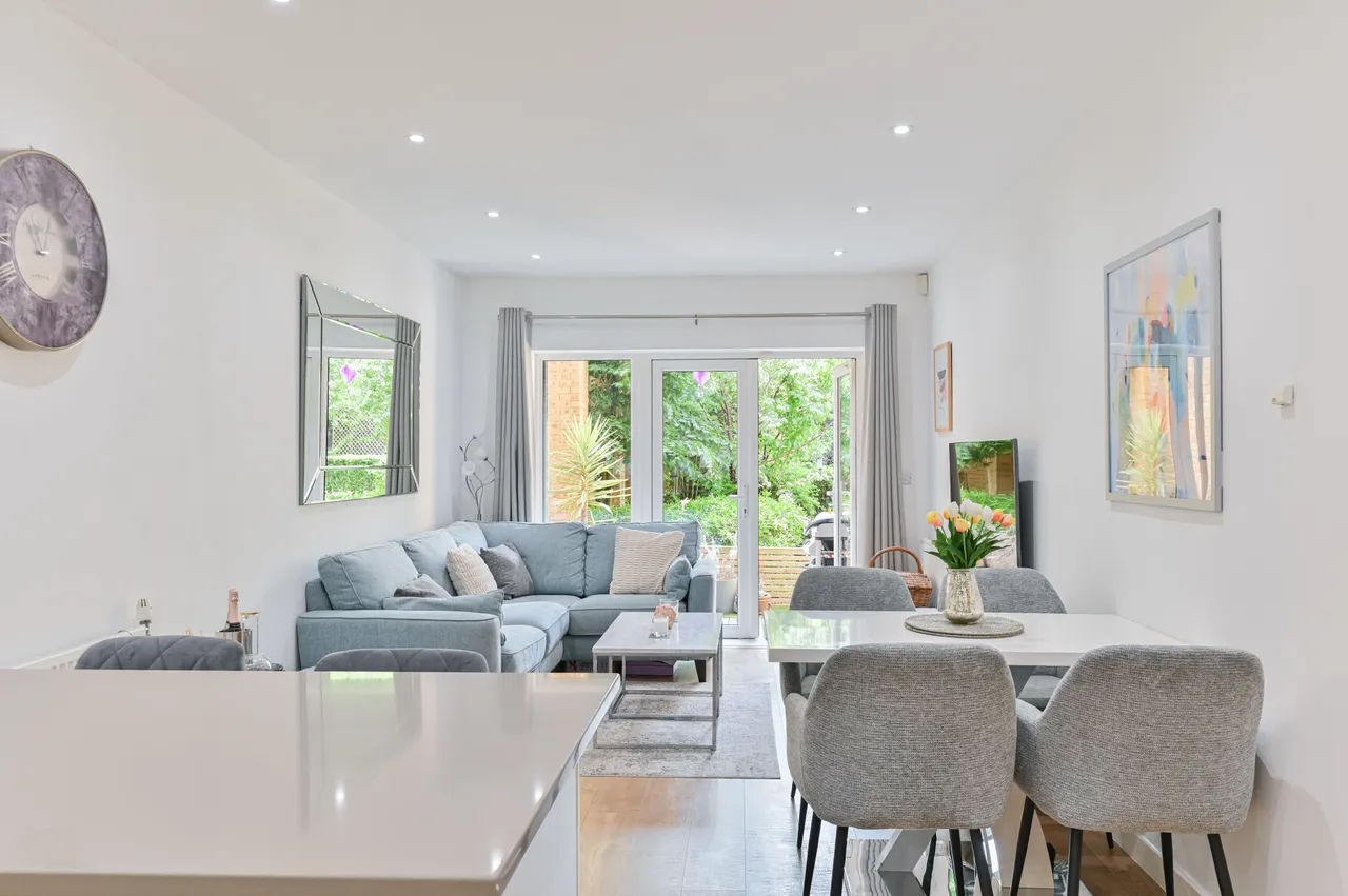 3 Westwood House, 47 Old Devonshire Road, London, photo 4