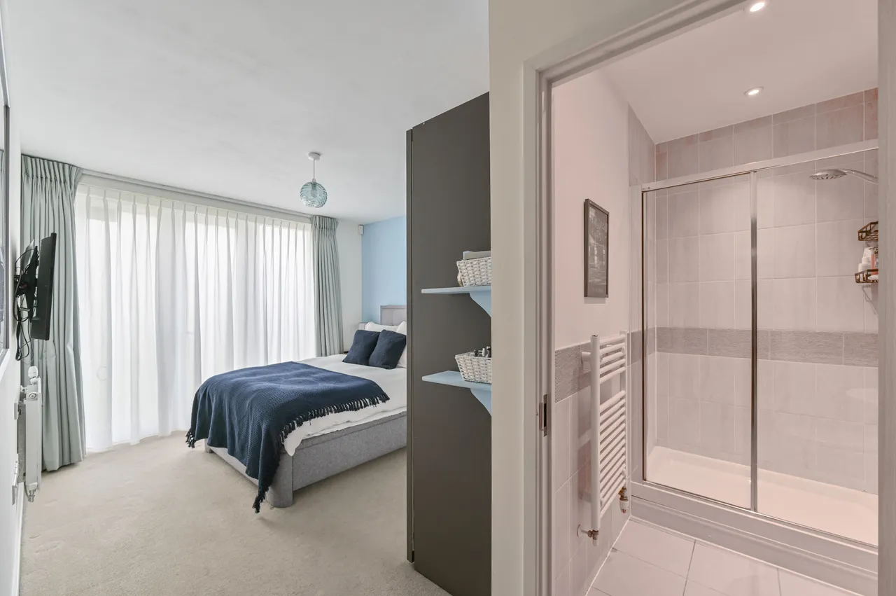 3 Westwood House, 47 Old Devonshire Road, London, photo 10