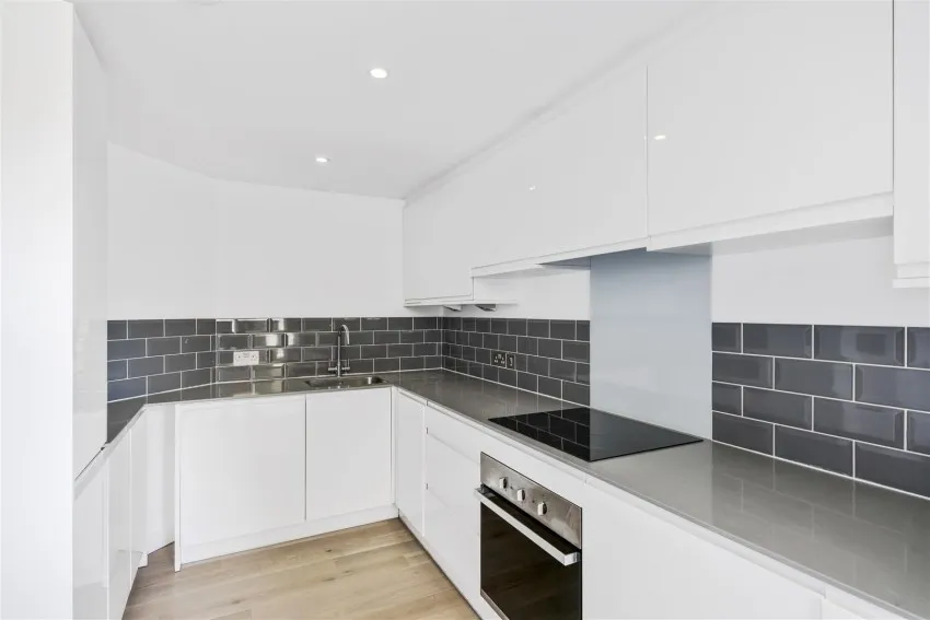 Silverthorne Road, Clapham, SW8, photo 4