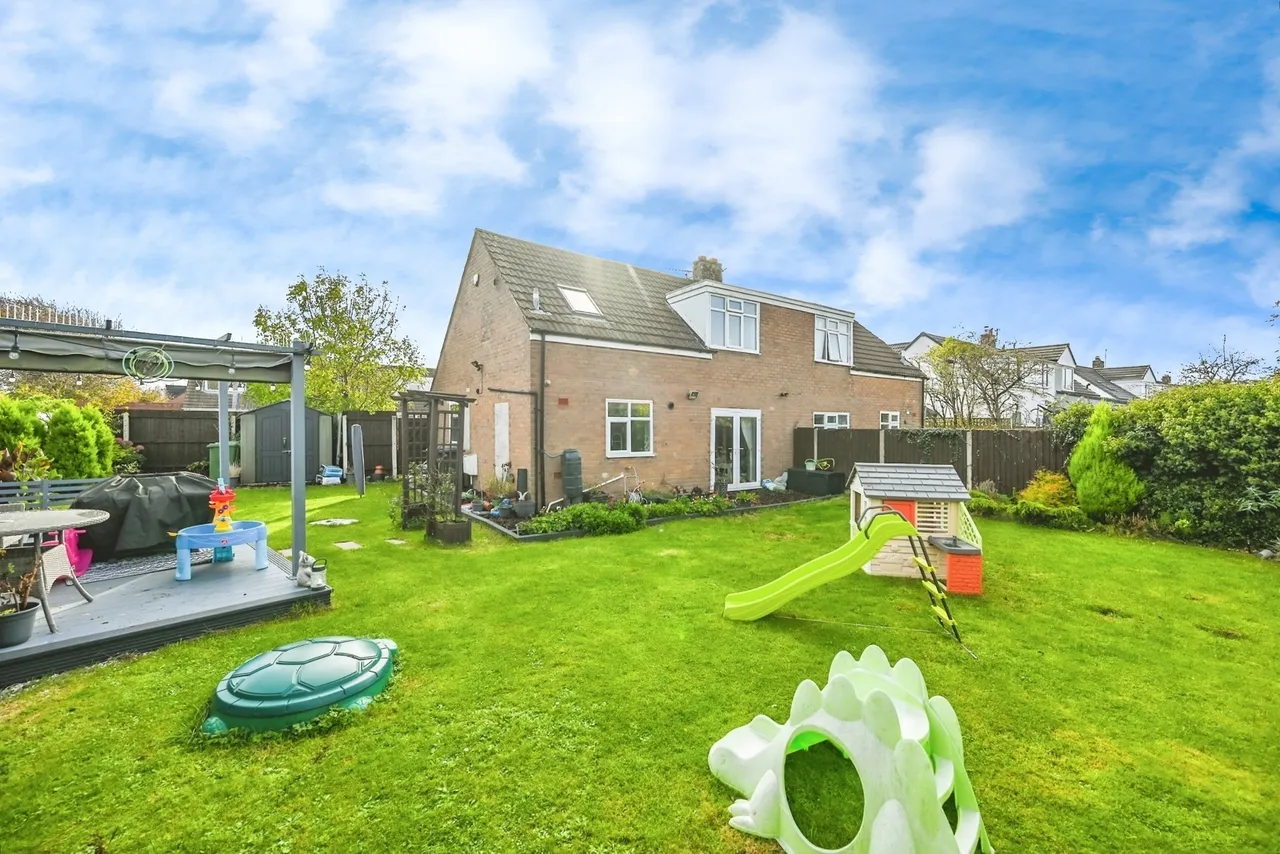 Ditchfield, Liverpool, L37, photo 4