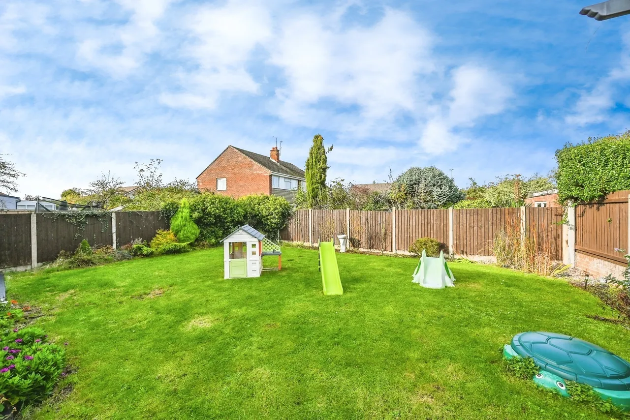 Ditchfield, Liverpool, L37, photo 11