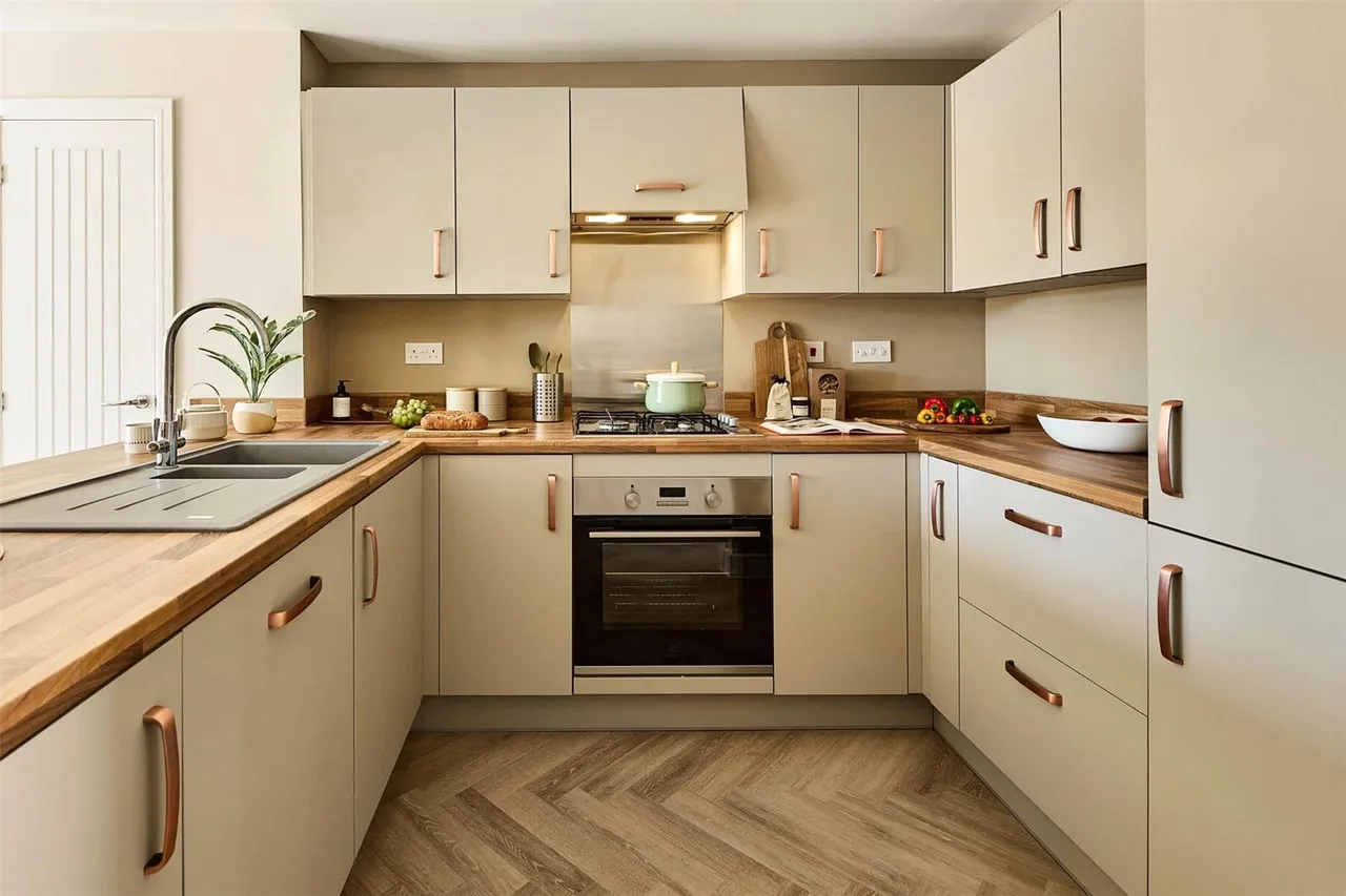 Wyvern Place, Wivenhoe, CO7, photo 2