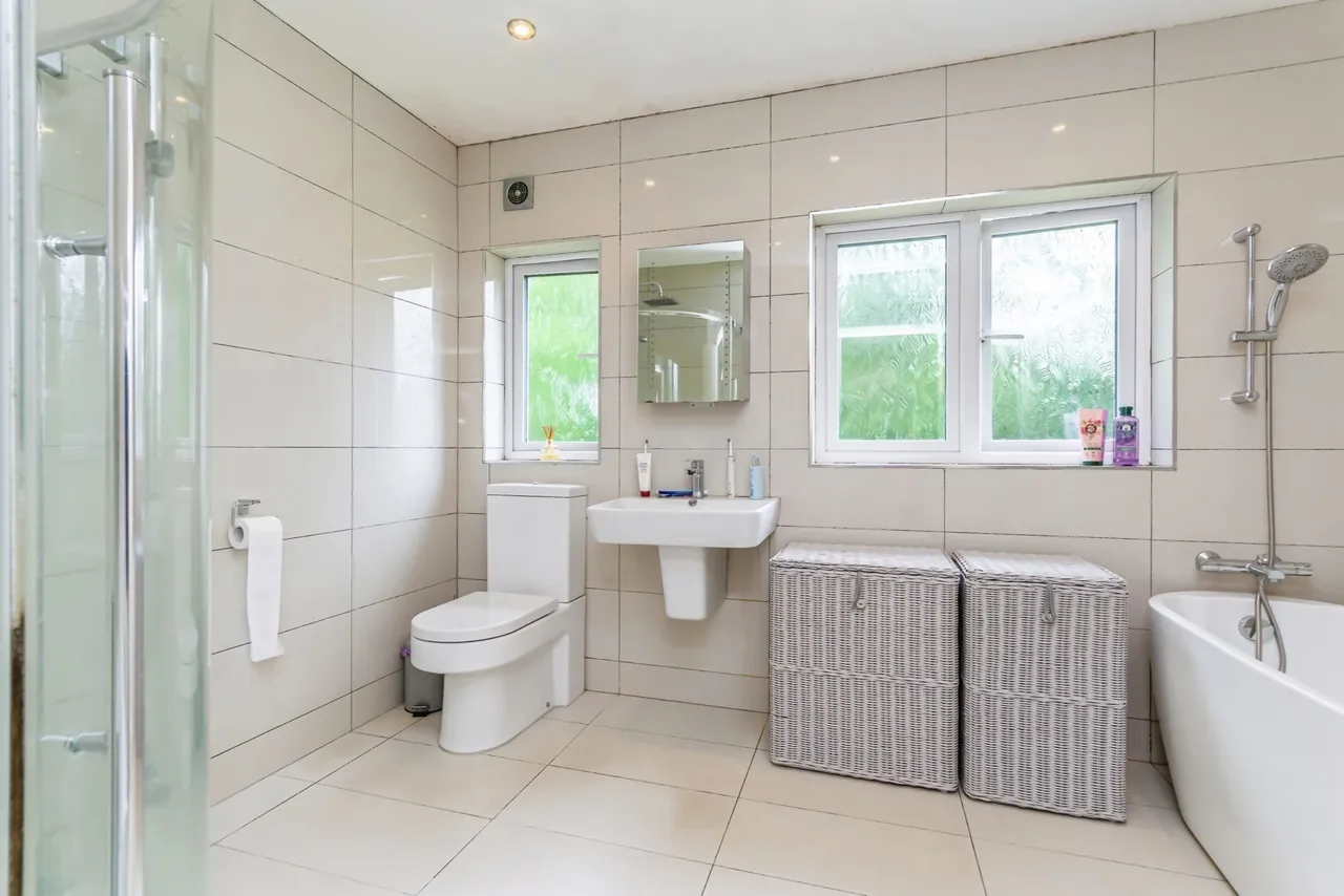 Firs Road, Kenley, Surrey, CR8, photo 5