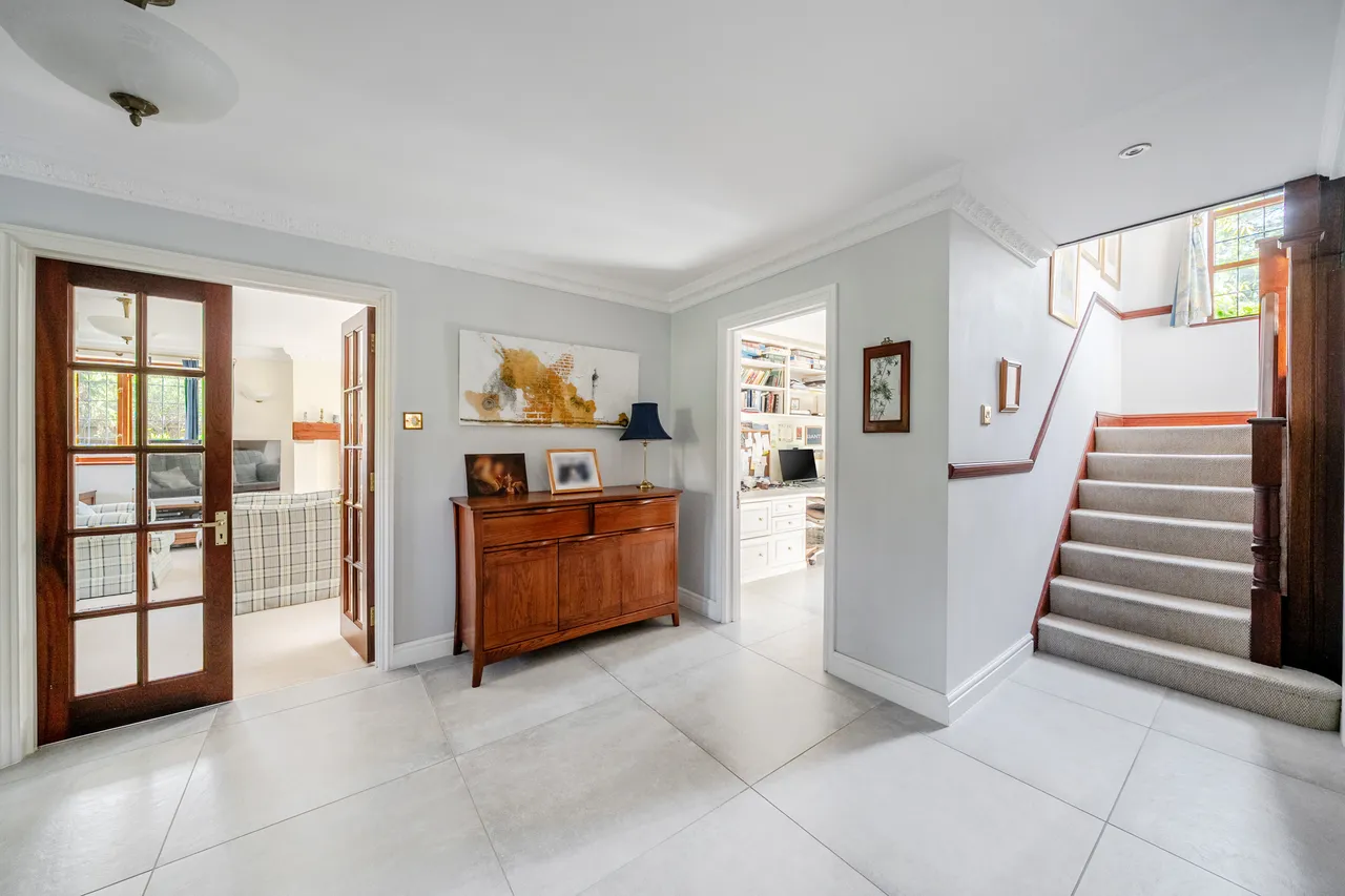 Hill Place, Farnham Common, SL2, photo 6