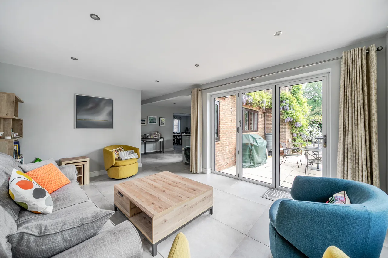 Hill Place, Farnham Common, SL2, photo 8