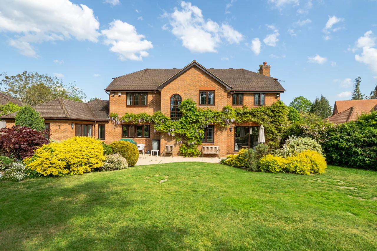 Hill Place, Farnham Common, SL2, photo 4