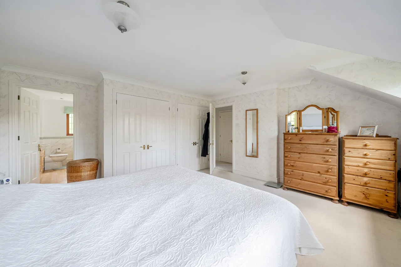 Hill Place, Farnham Common, SL2, photo 7
