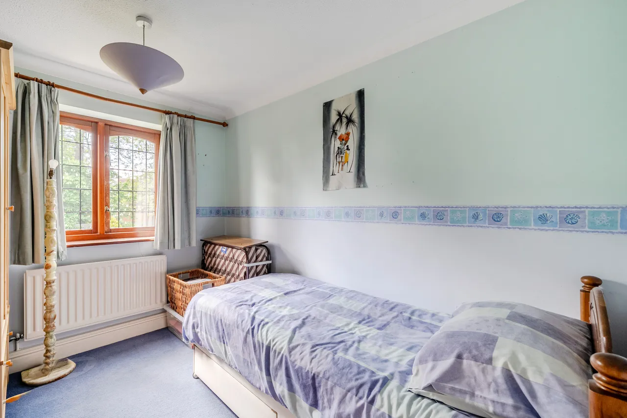 Hill Place, Farnham Common, SL2, photo 12