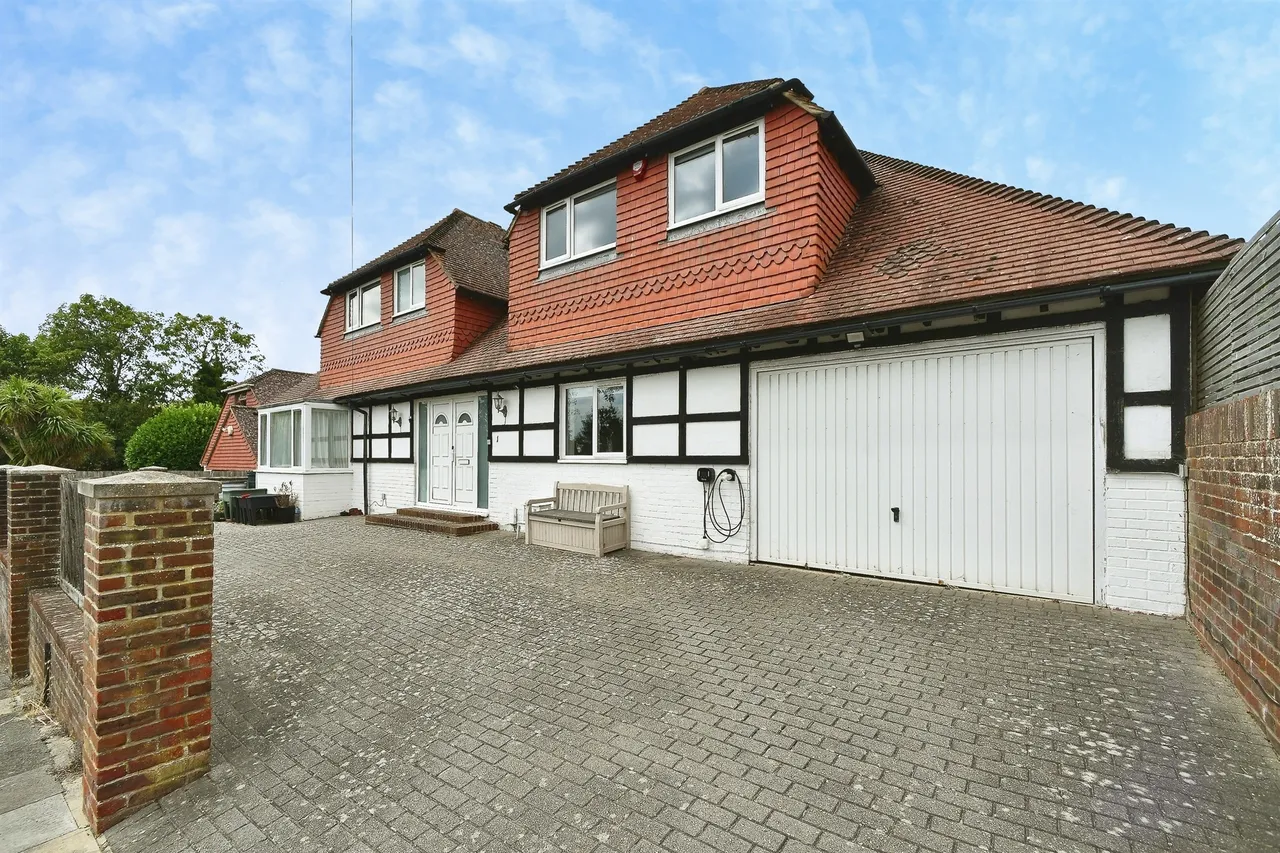 5 bed house for sale — Brownleaf Road, Brighton