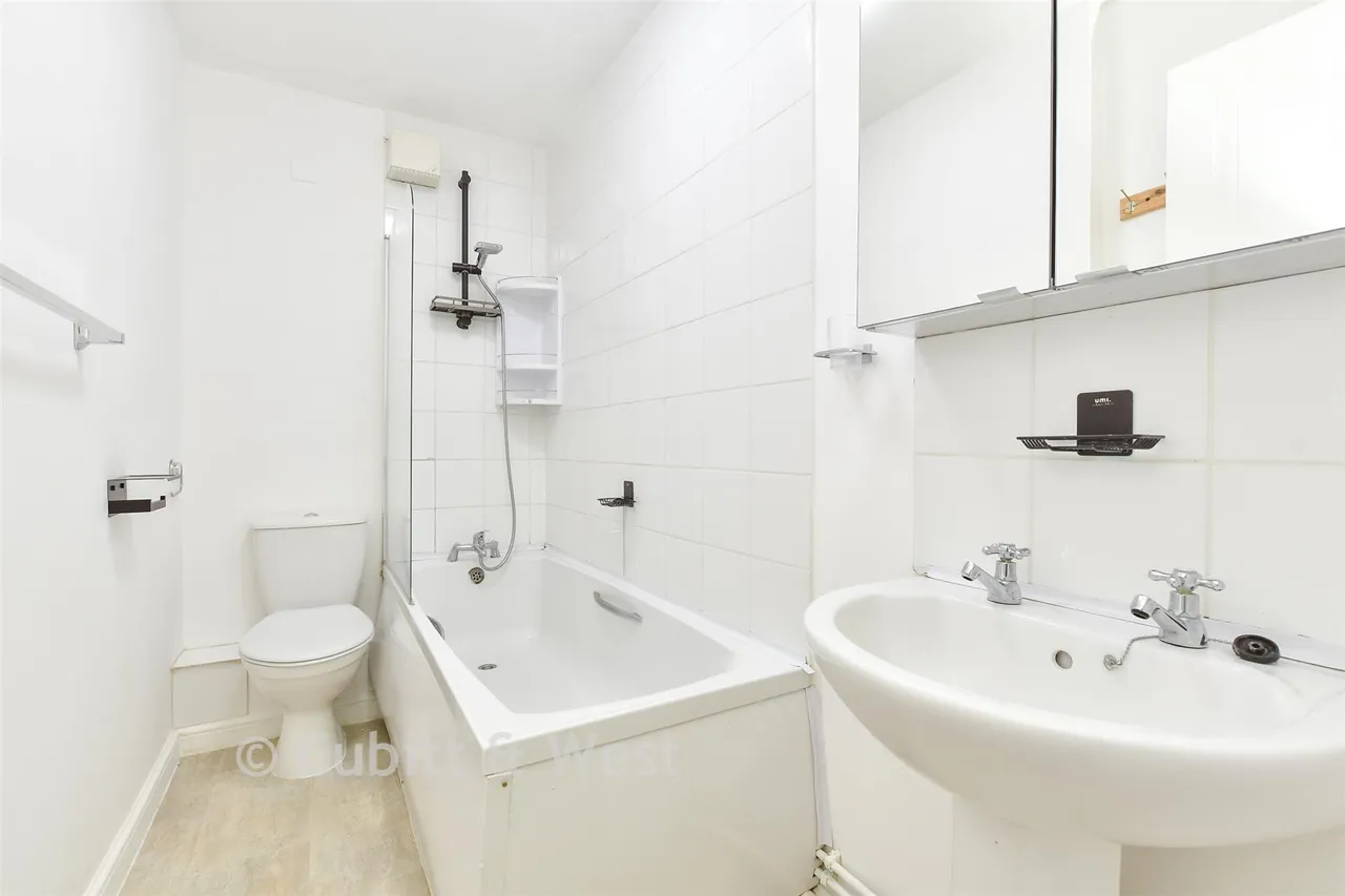 Benhill Road, Sutton, SM1, photo 13