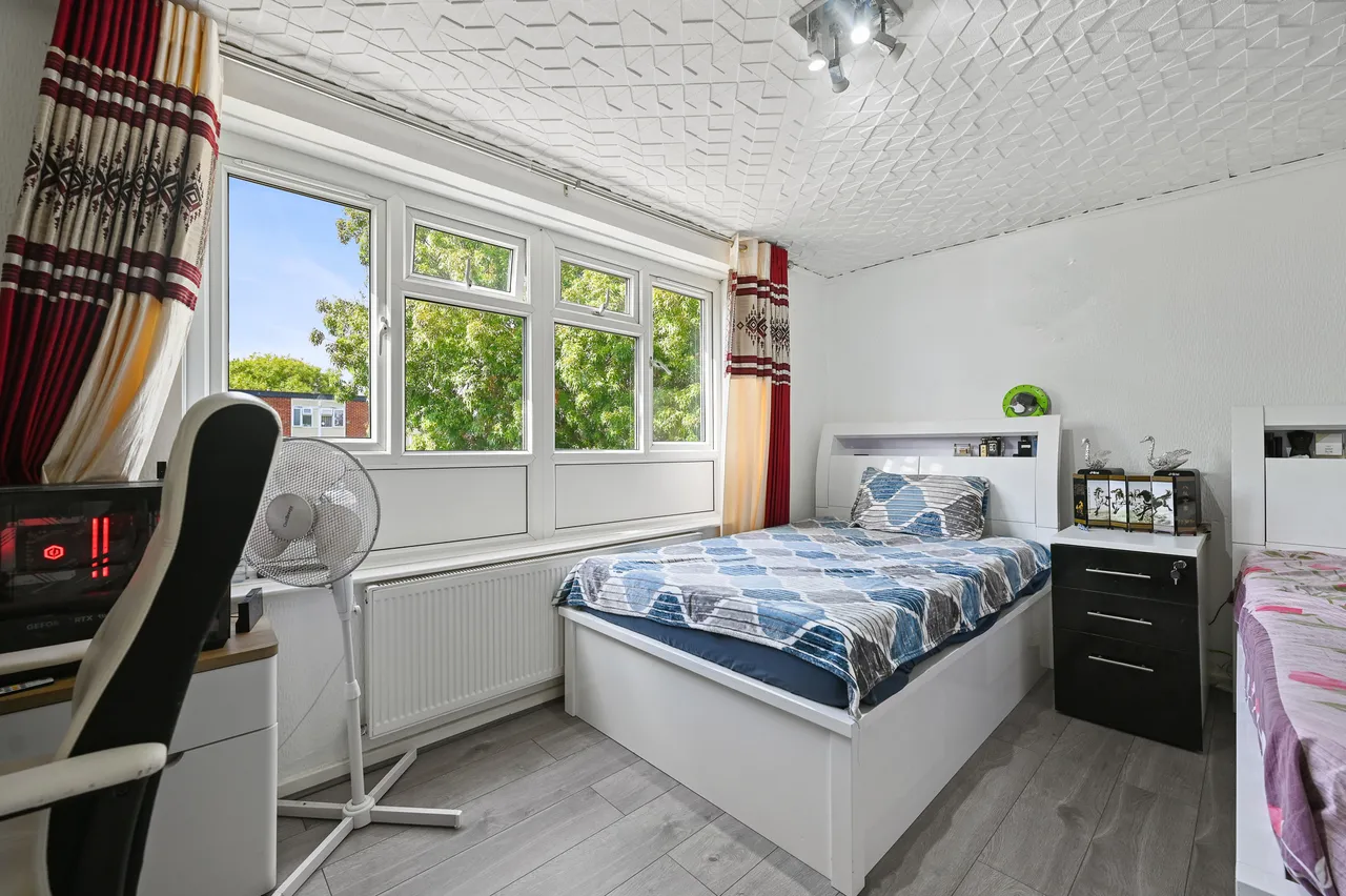 Swan Road, Southall, UB1, photo 8