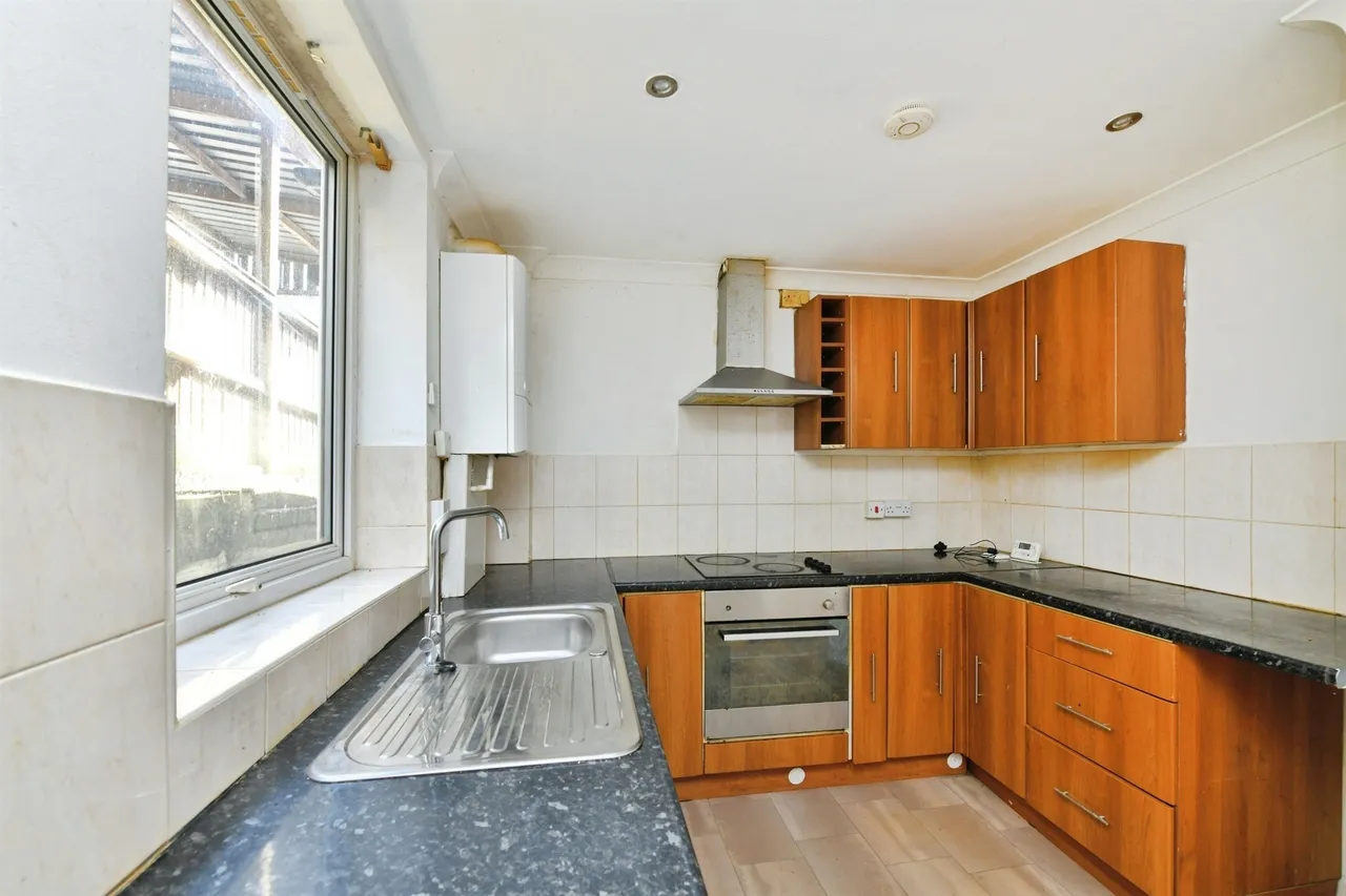 Blandford Road, Plymouth, photo 3