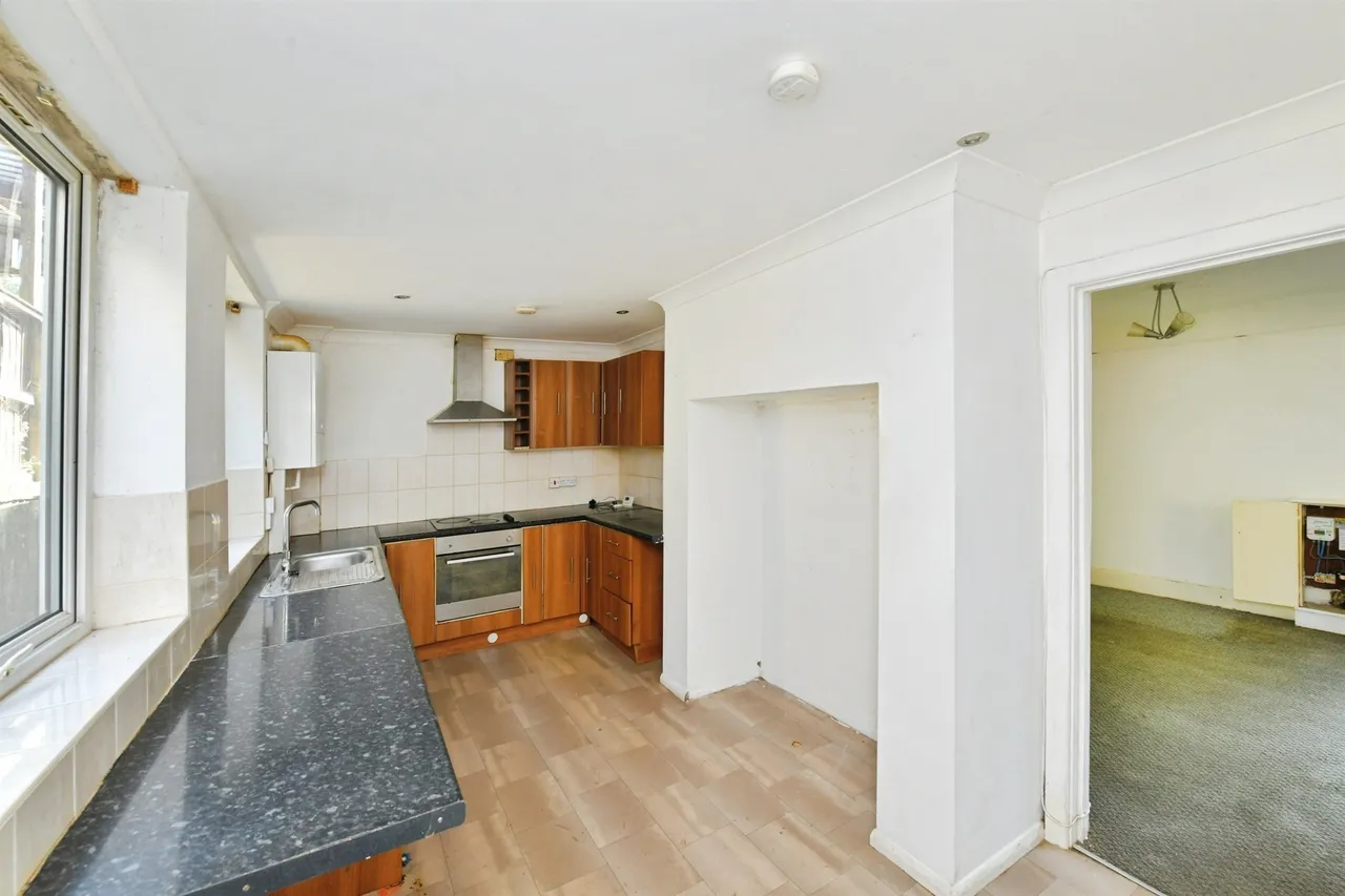 Blandford Road, Plymouth, photo 6
