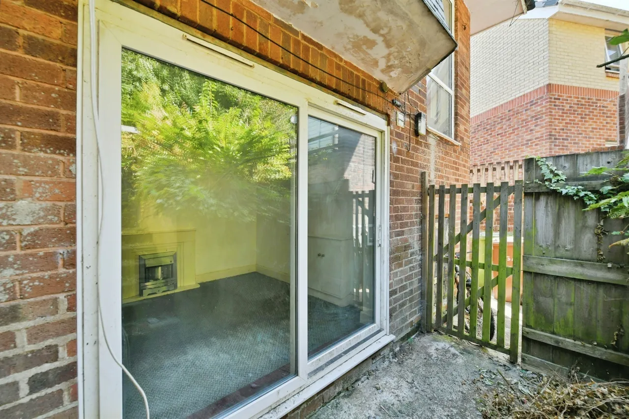 Blandford Road, Plymouth, photo 15