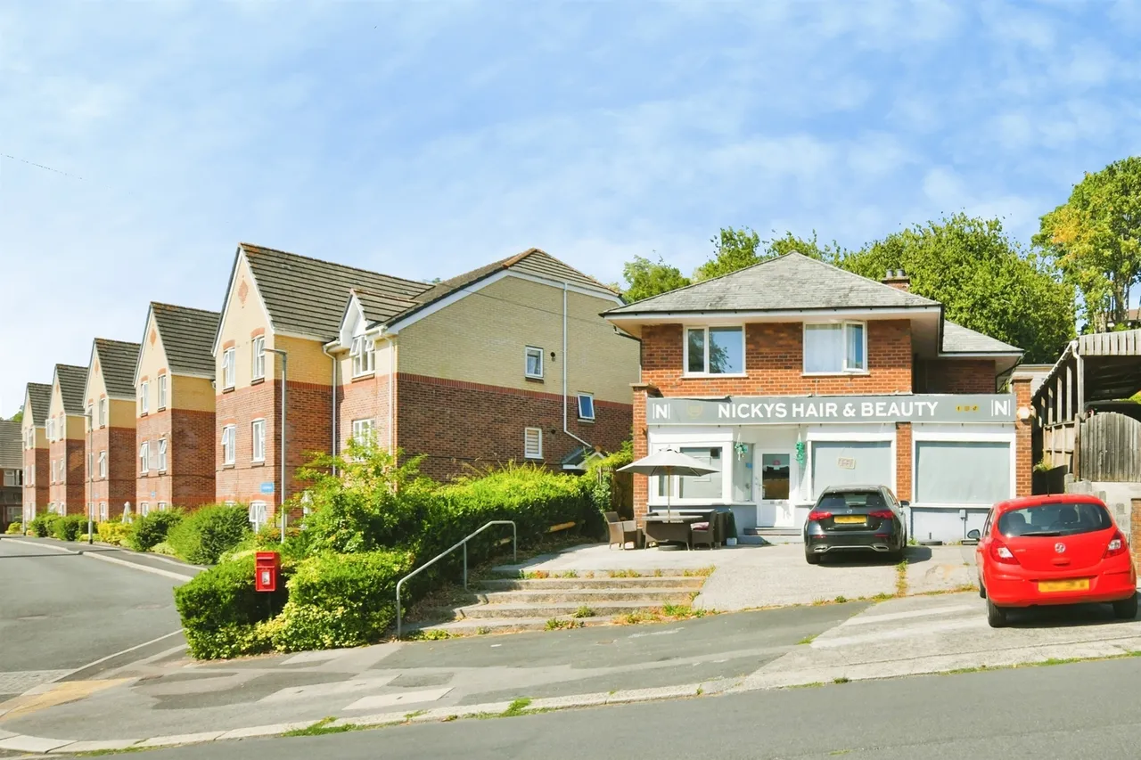 1 bed flat for sale — Blandford Road, Plymouth