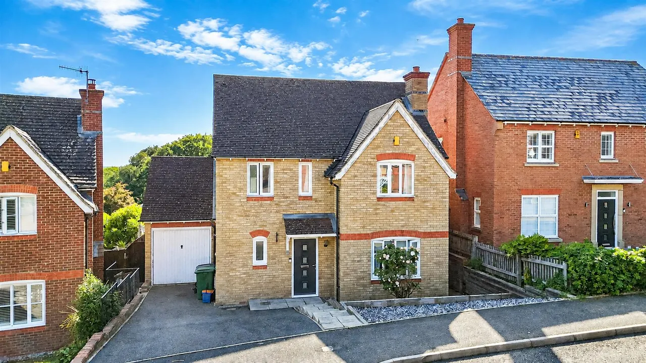 4 bed house for sale, Newts Way, St. Leonards-On-Sea