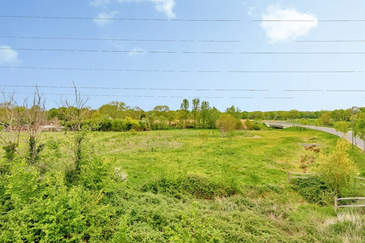 Hoadley Road, Horley, RH6, photo 12