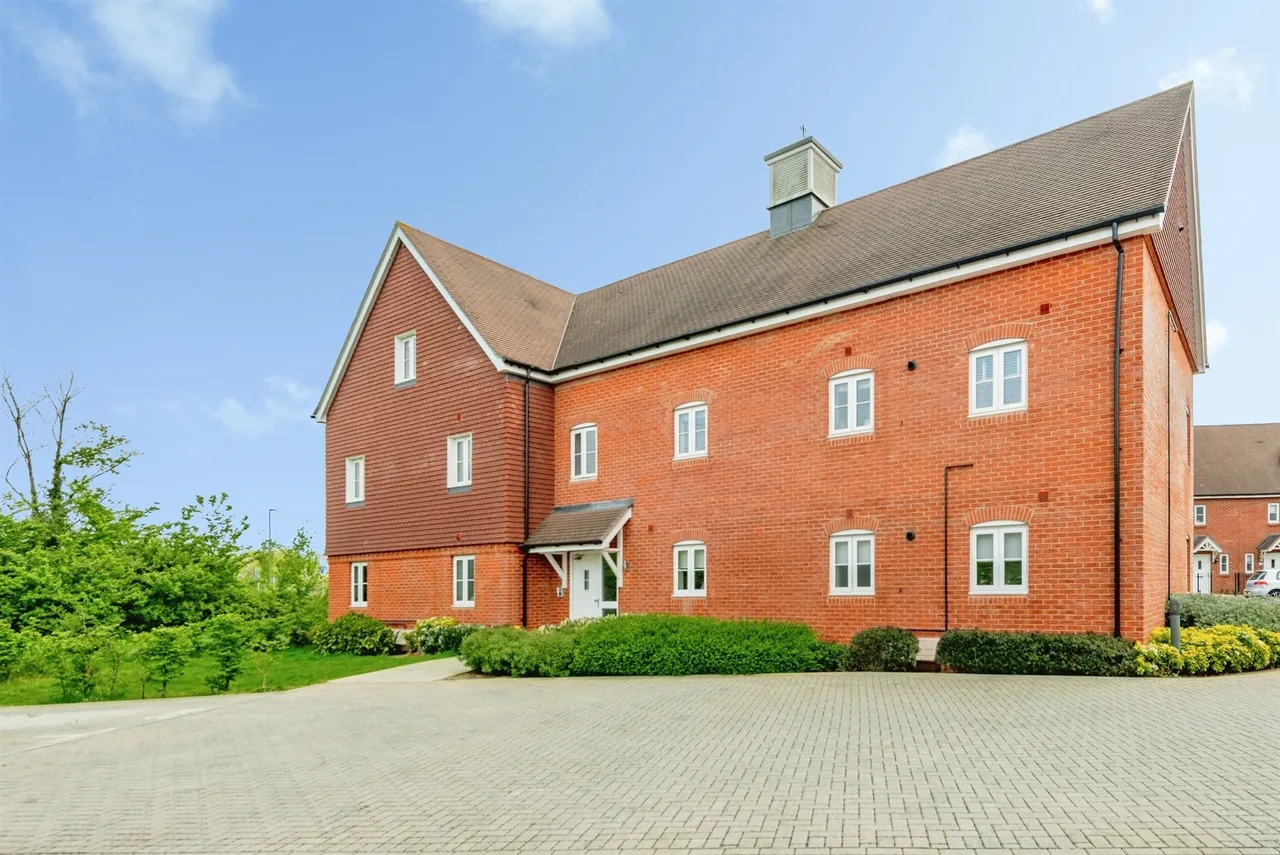 Hoadley Road, Horley, RH6, photo 14